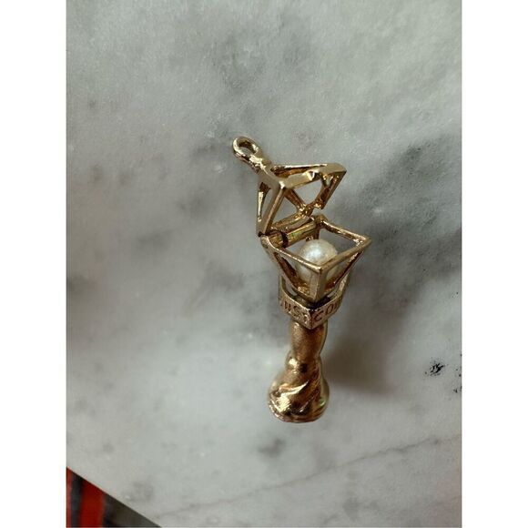 Vintage 14k Charm Souvenir Bourbon & Conti Street Lamp New Orleans with pearl - Picture 1 of 5